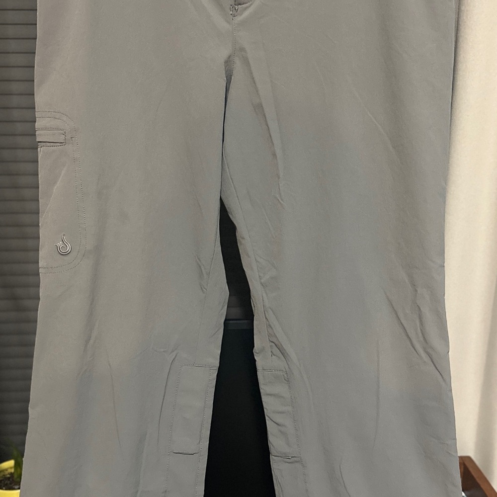 ISIS Womens roll up convertible active performance pants - size 8